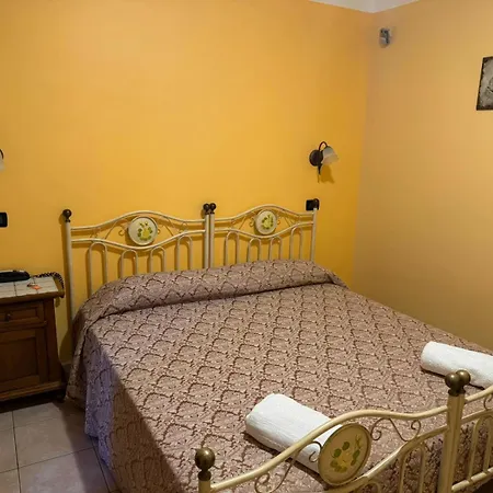 Bed & Breakfast Karol Wojtyla 3*